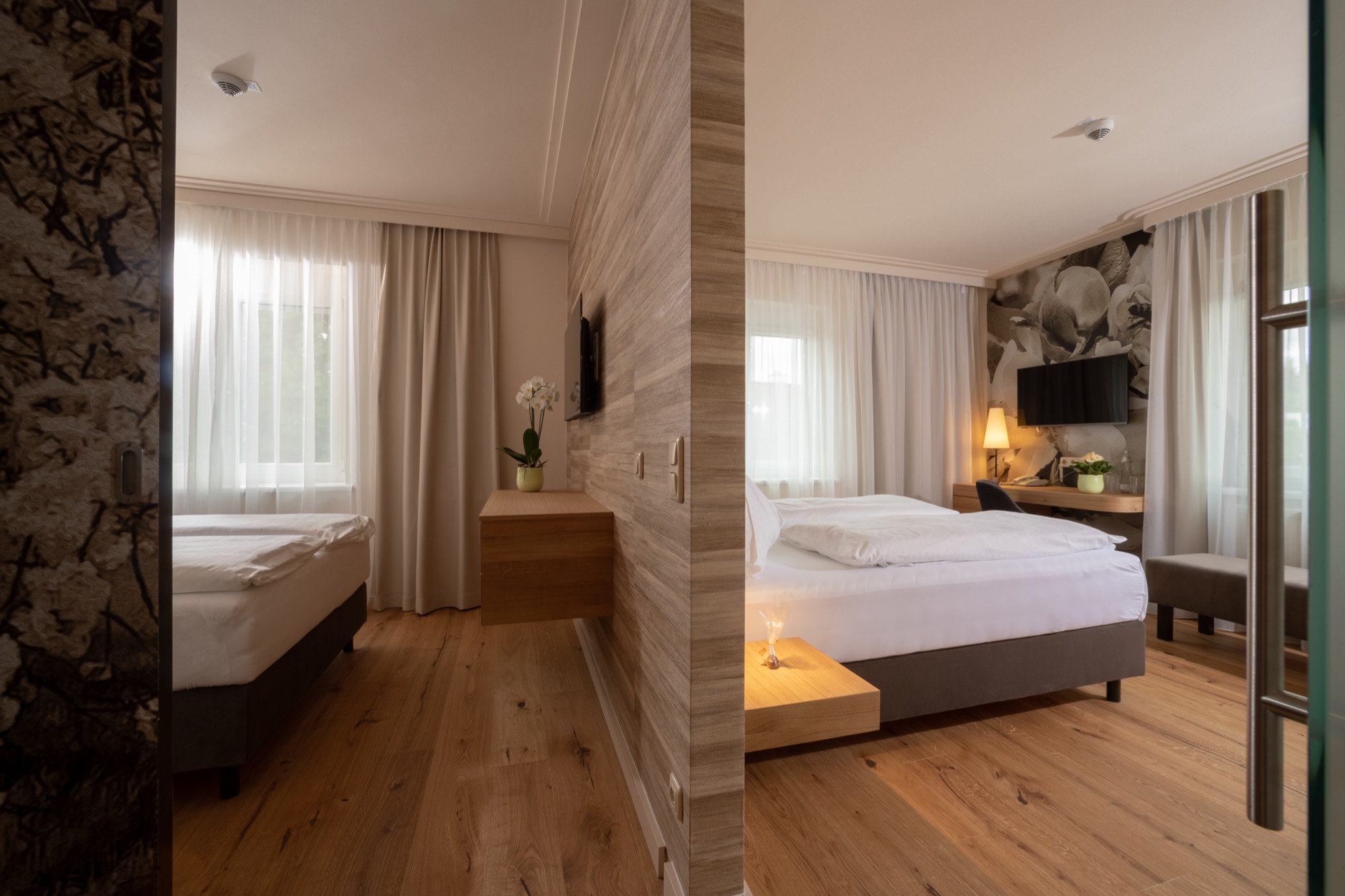 Zimmer mit Steinwand